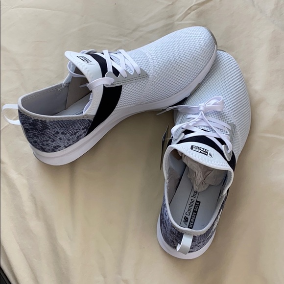 Nib New Balance Womens Sneakers 